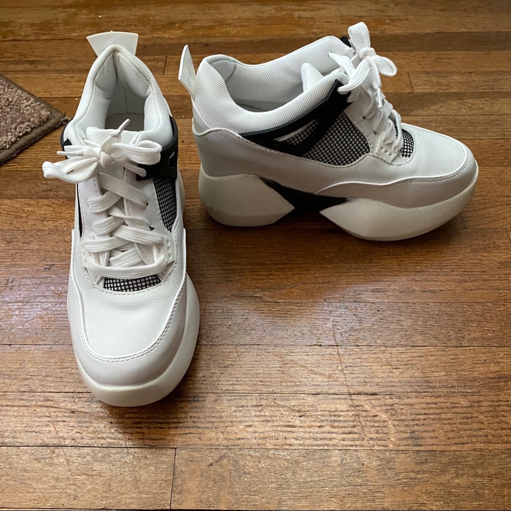 Hidden platform white black sporty shoes best fit7